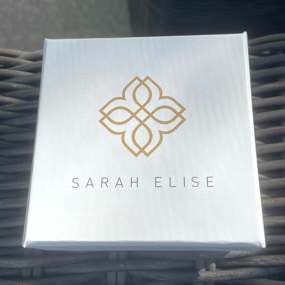 NWT Designer 14k White Gold and Diamond Hamsa and Evil Eye Earring Studs - Picture 8 of 12